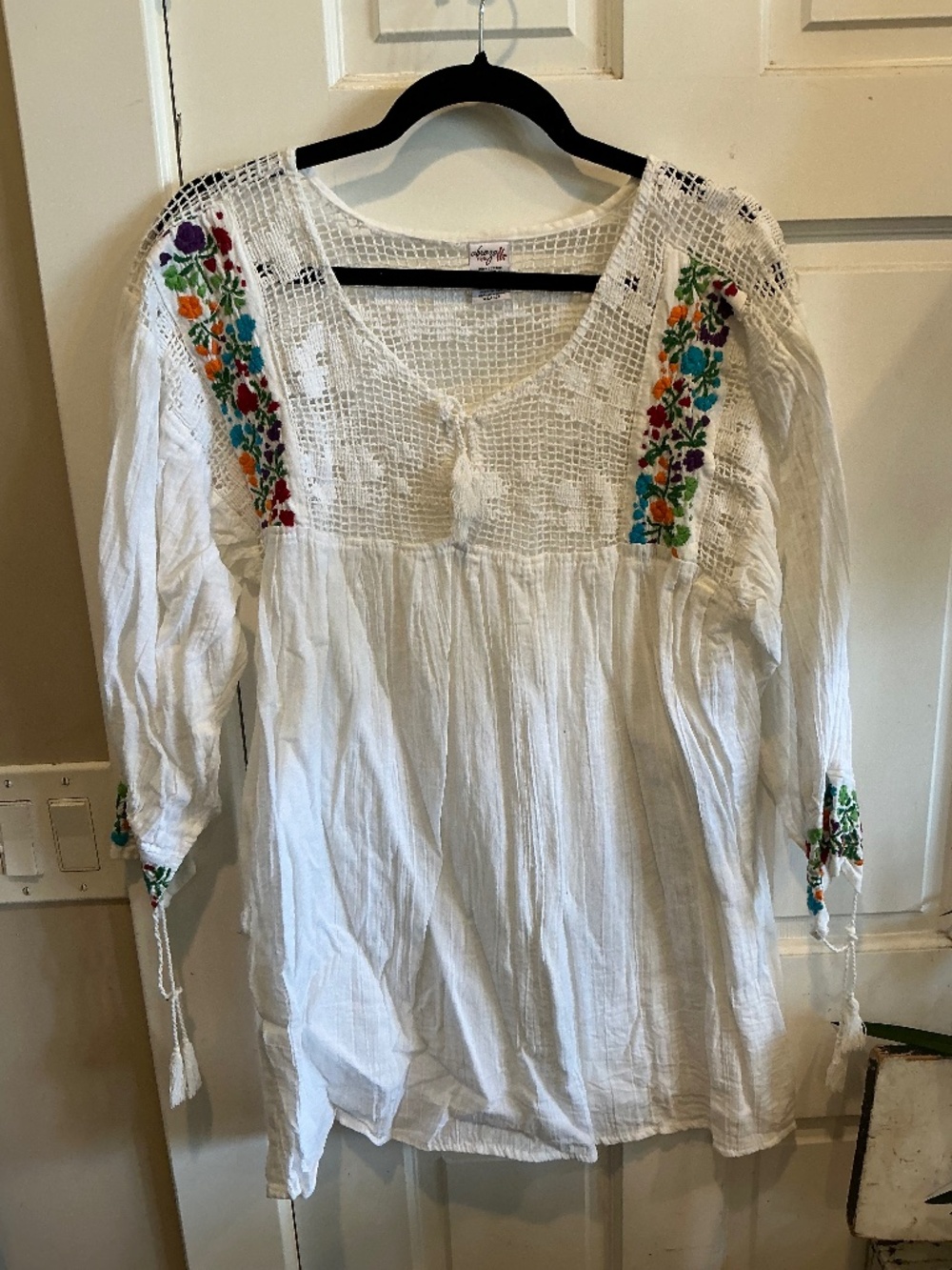 Abrazo Mexican style peasant top!  Size xl!